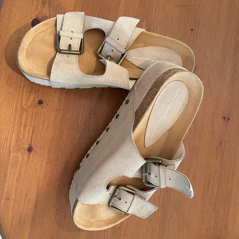 INTENTIONALLY BLANK Beige Platform Sandals